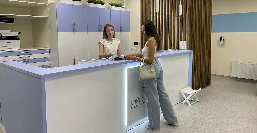 Пациентка в UNIVERSUM.CLINIC по поводу УЗИ малого таза в Виннице